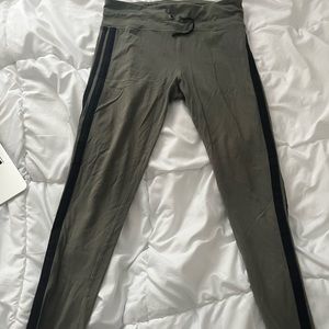 green live love dream joggers